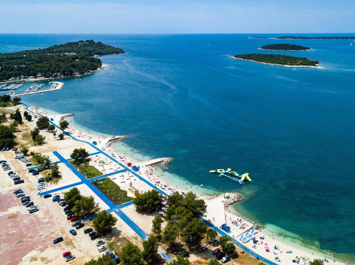 Apartman Ines- Stinjan Pola Esterno foto